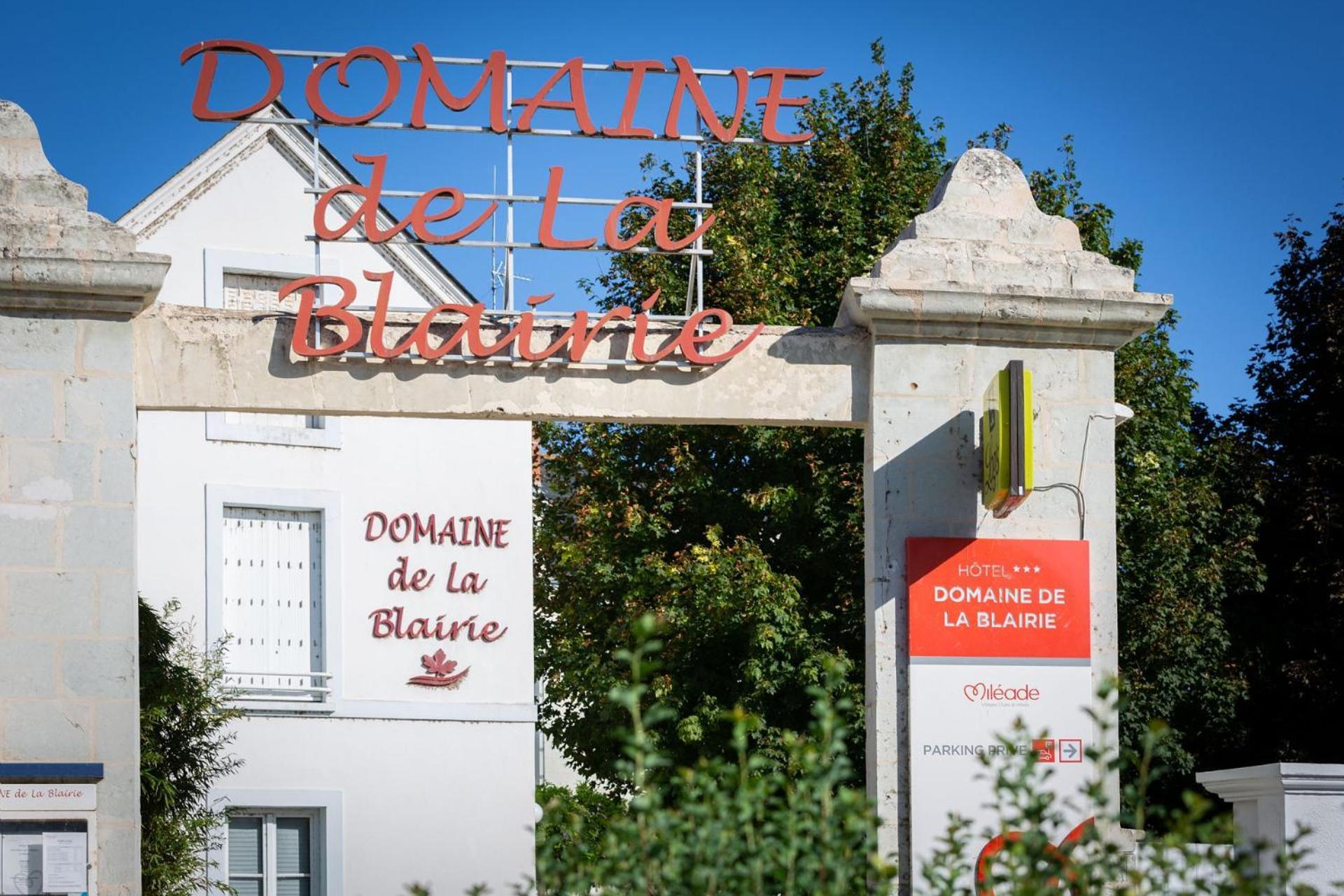 Hotel Mileade Le Domaine De La Blairie - Saumur Saint-Martin-de-la-Place Ngoại thất bức ảnh