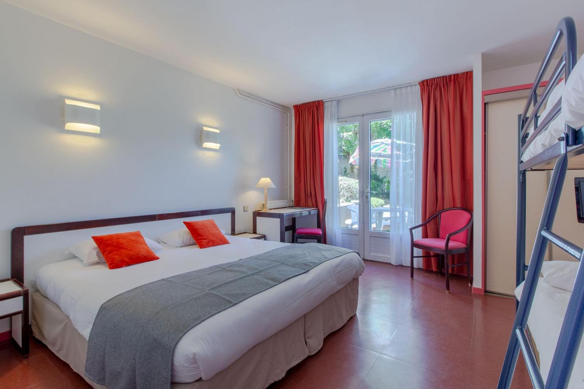 Hotel Mileade Le Domaine De La Blairie - Saumur Saint-Martin-de-la-Place Ngoại thất bức ảnh